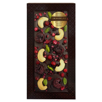 Подарочный шоколад Chokodelika темный с украшением из ягод и кешью 100 г