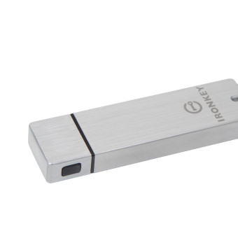 Флеш-память Kingston IronKey S1000 Enterprise 8 Гб USB 3.0 (IKS1000E/8)